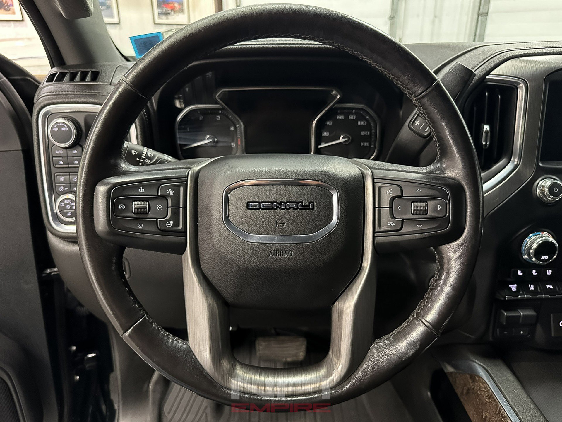 Used 2021 GMC Sierra 3500 Denali w/ Denali Ultimate Package image 25