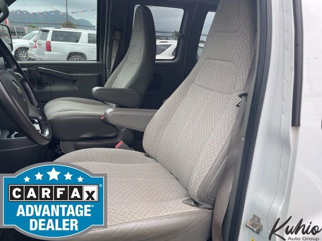 Used 2017 Chevrolet Express 3500 LT w/ LT Preferred Equipment Group RWD image 21