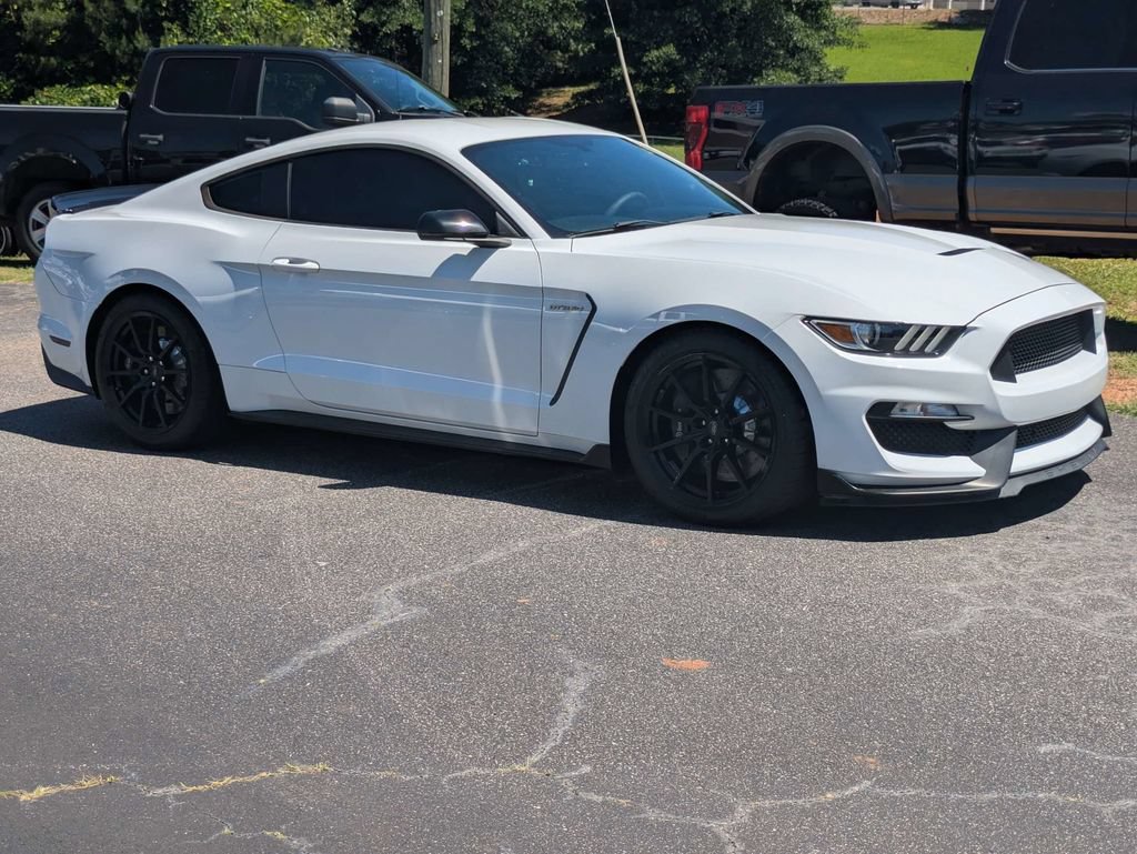 Used 2016 Ford Mustang Shelby GT350 w/ Technology Package RWD image 3