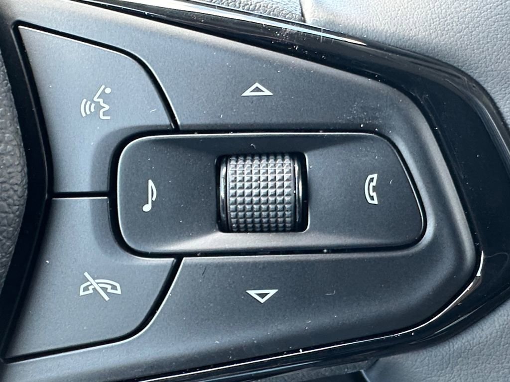 New 2027 Chevrolet Bolt LT image 20