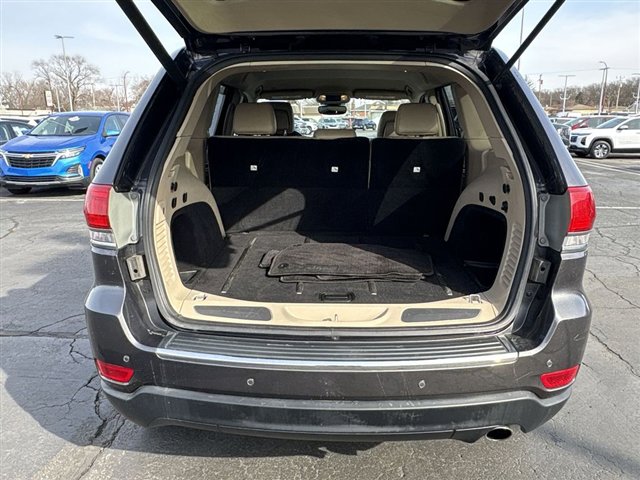 Used 2017 Jeep Grand Cherokee Limited image 24