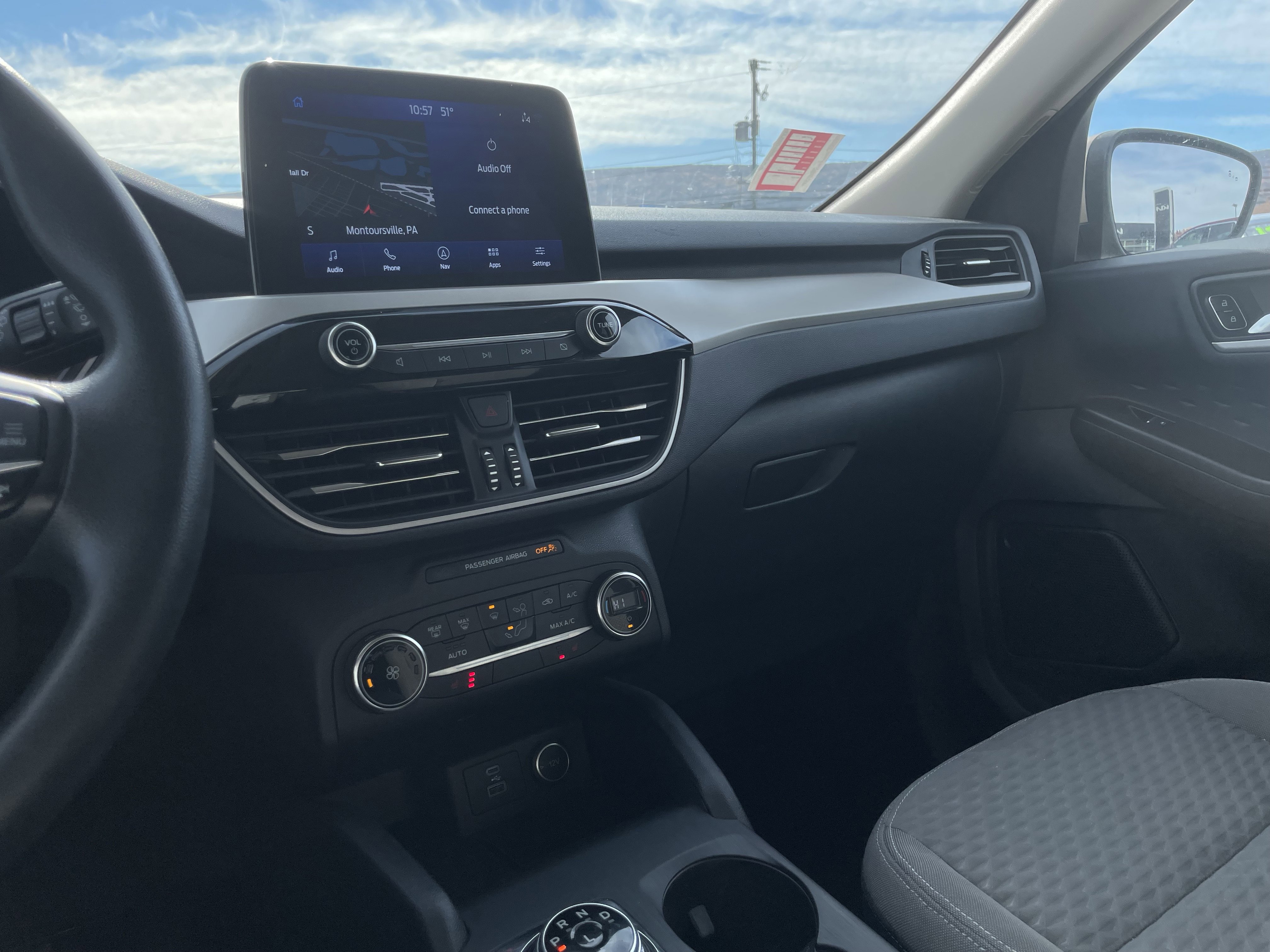 Used 2020 Ford Escape SE image 22