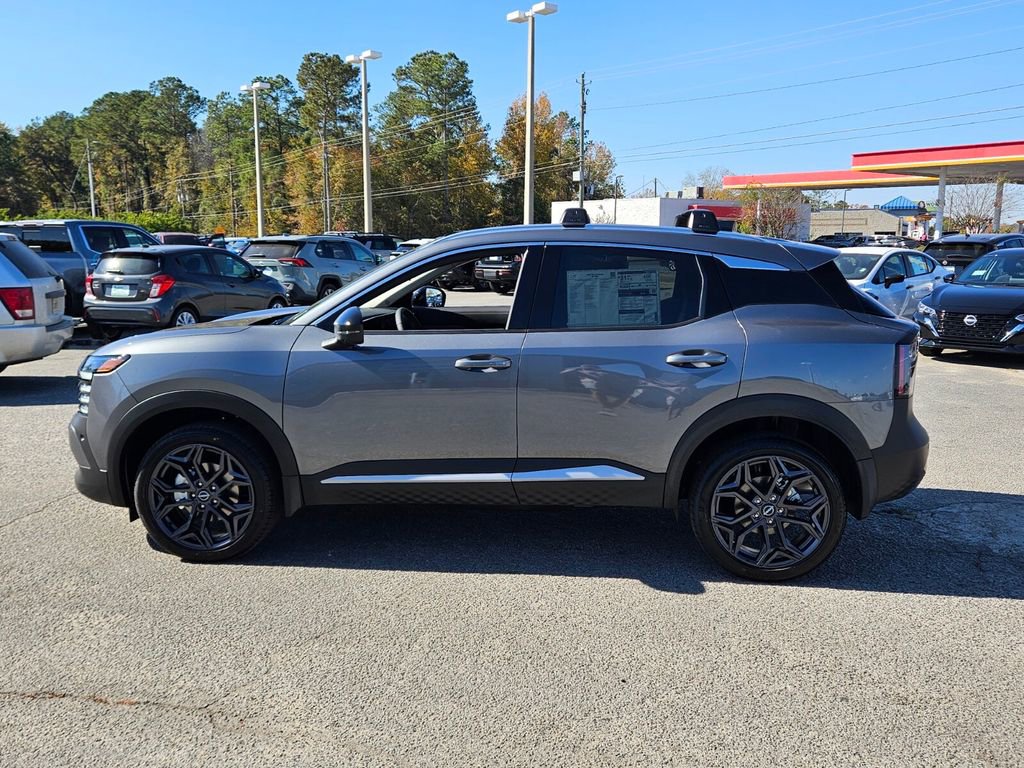 New 2026 Nissan Kicks SR w/ Cold Weather Package FWD image 4