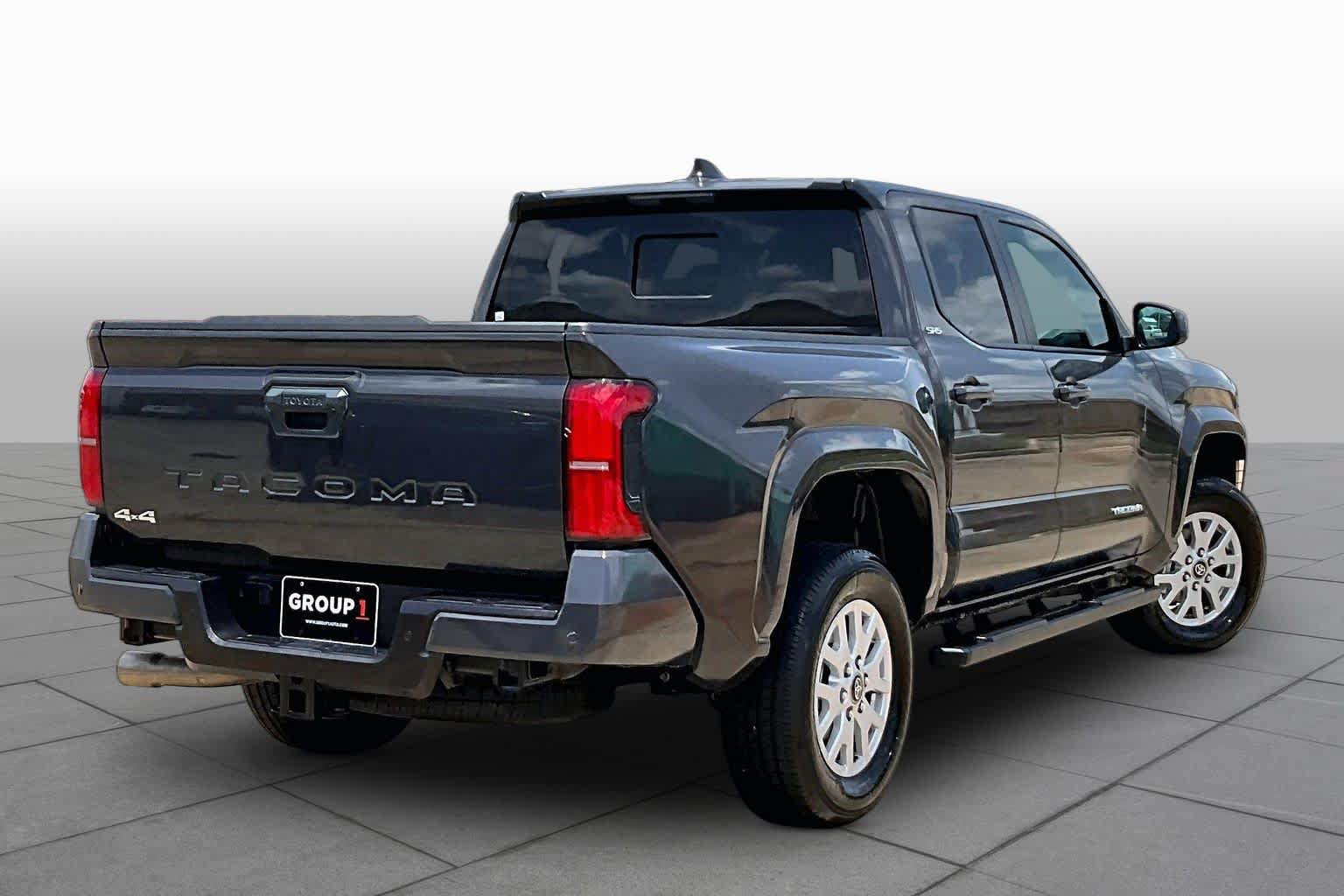 Used 2025 Toyota Tacoma SR5 w/ SR5 Upgrade Package AWD/4WD image 13