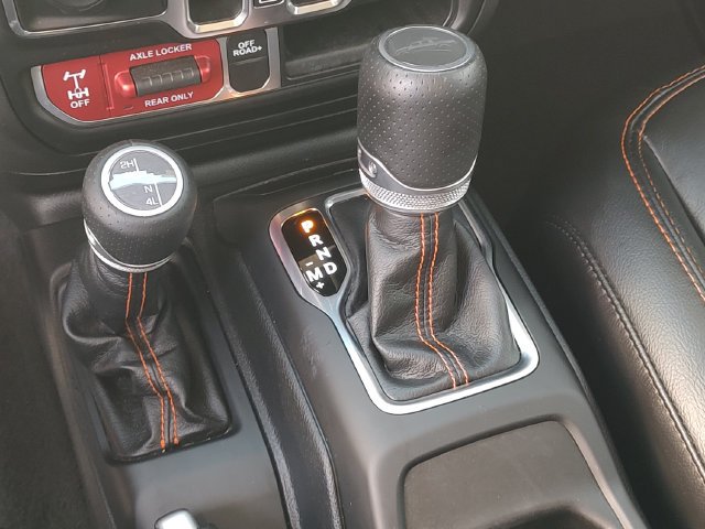 Used 2023 Jeep Gladiator Mojave w/ LED Lighting Group AWD/4WD image 19