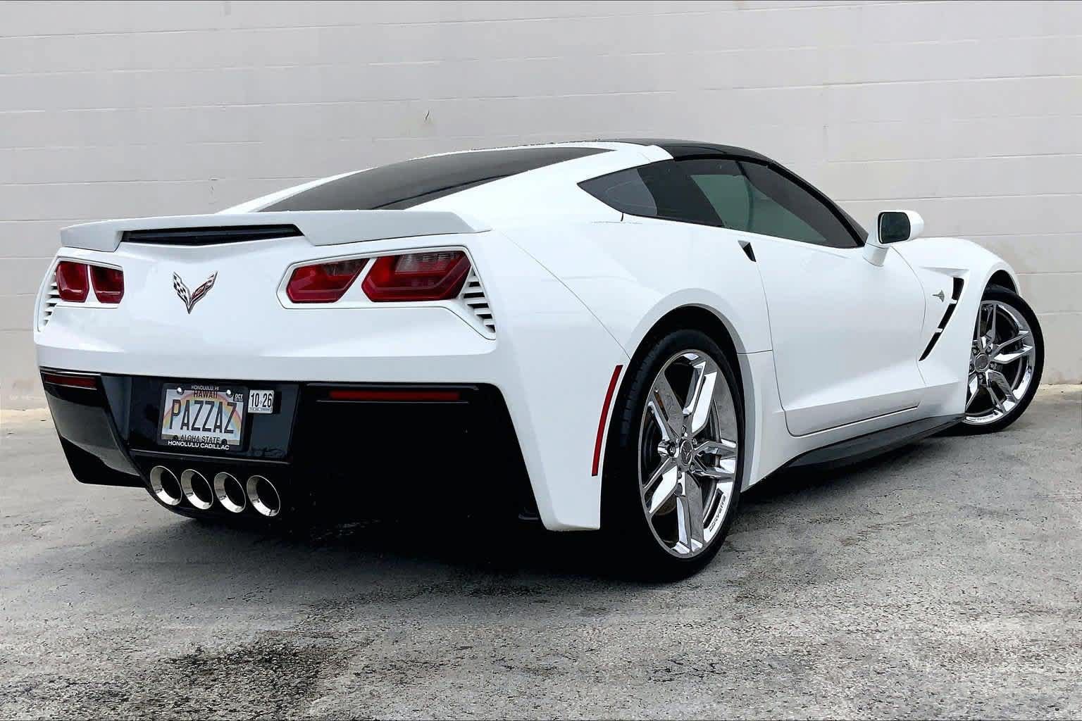 Used 2016 Chevrolet Corvette Stingray Coupe w/ 3LT Preferred Equipment Group RWD image 21