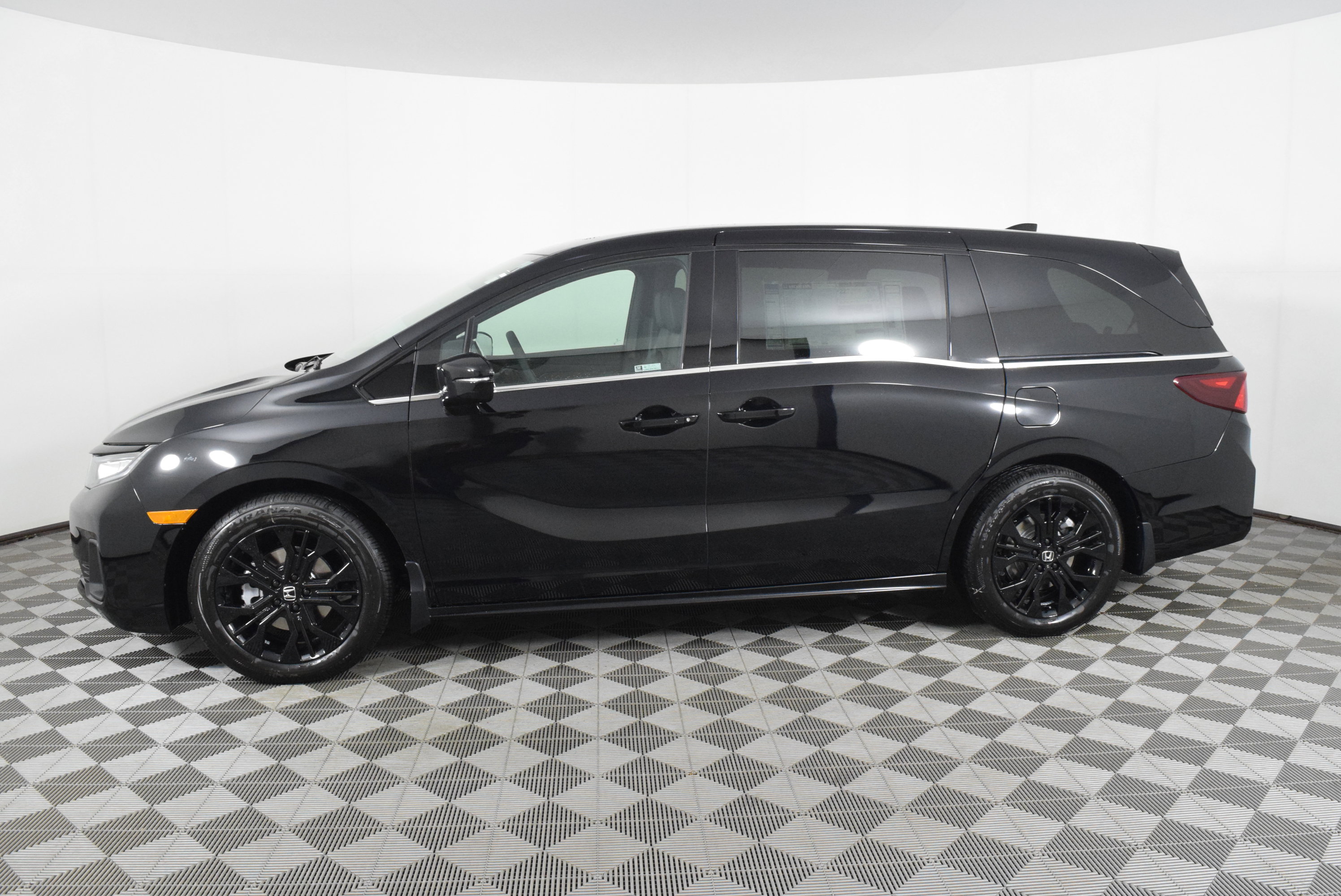 New 2026 Honda Odyssey Sport-L image 9