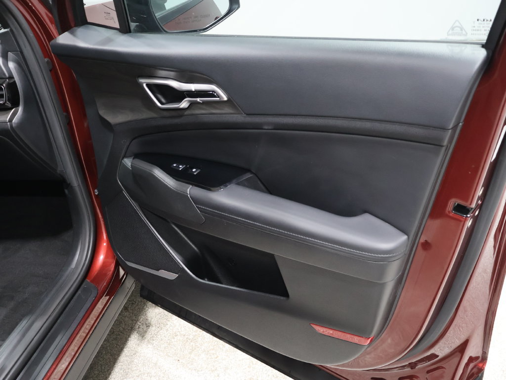 Used 2023 Kia Sportage X-Line AWD/4WD image 25
