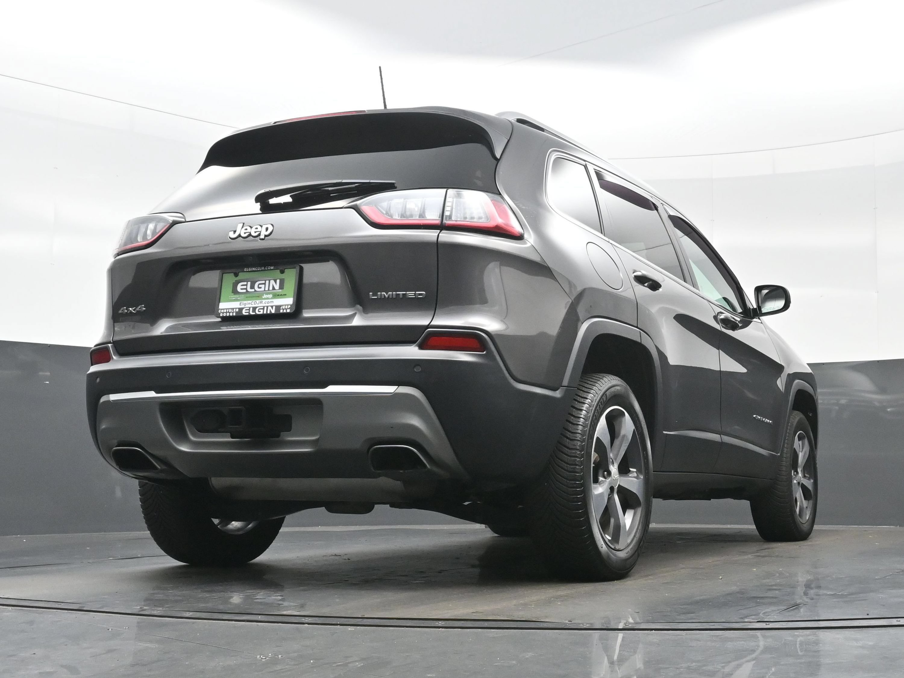 Used 2019 Jeep Cherokee Limited w/ Trailer Tow Group AWD/4WD image 35