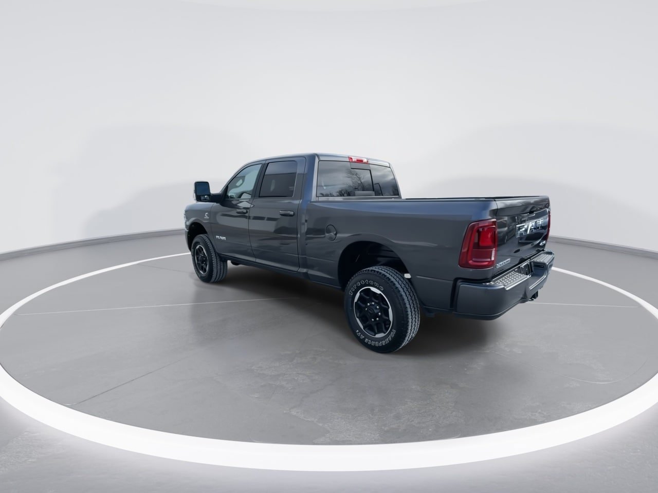 Used 2026 RAM 2500 Laramie AWD/4WD image 14