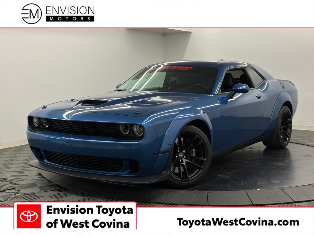 Used 2022 Dodge Challenger R/T Scat Pack RWD image 1