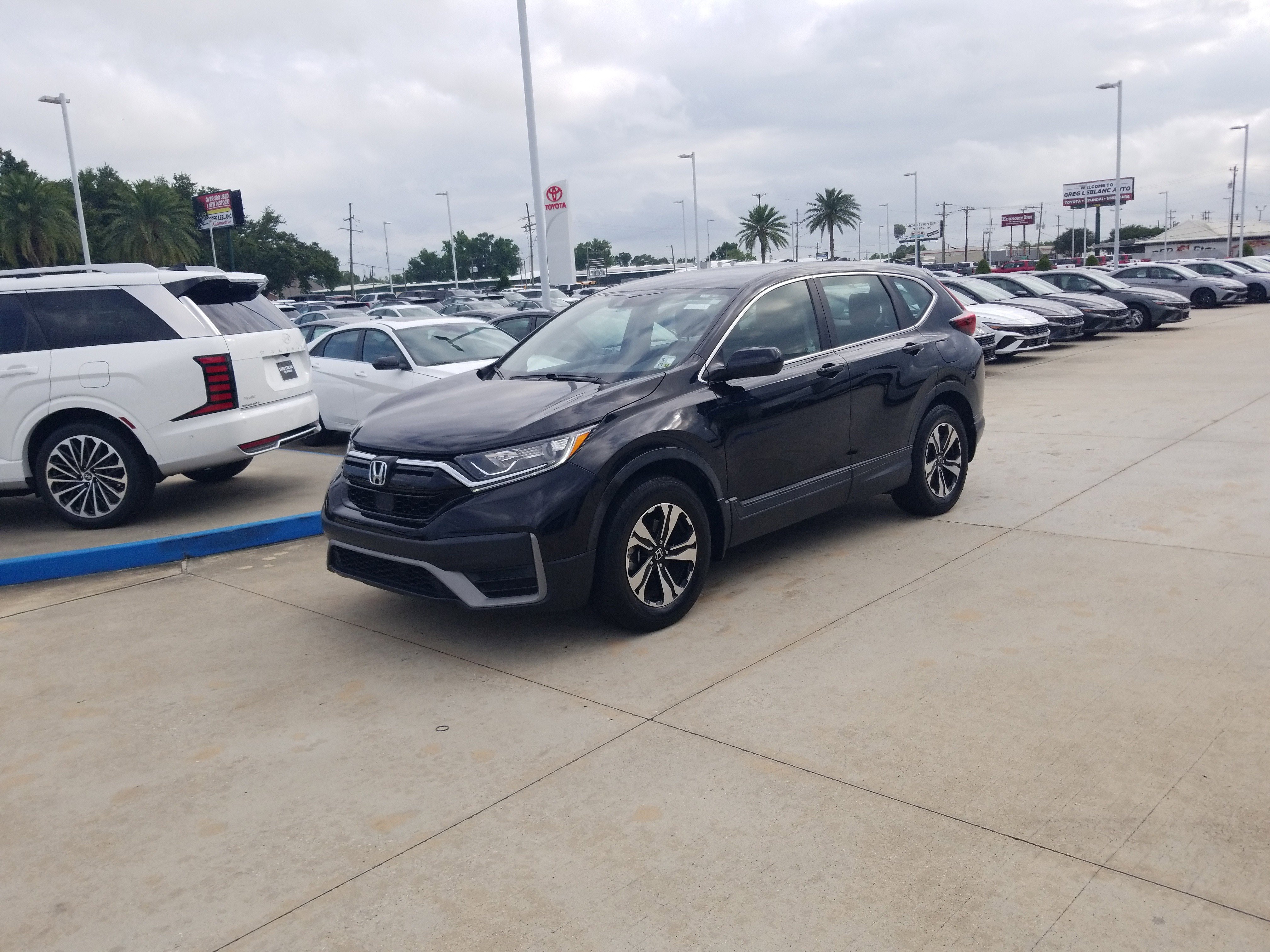 Used 2021 Honda CR-V Special Edition image 3
