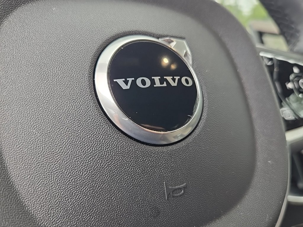 Certified 2026 Volvo XC90 B6 Plus AWD/4WD image 25