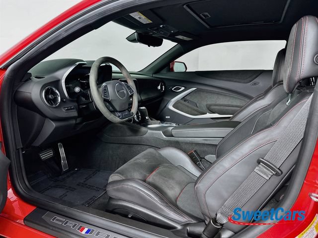 Used 2022 Chevrolet Camaro ZL1 RWD image 9