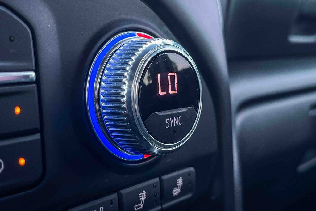 Used 2021 GMC Sierra 2500 SLT w/ SLT Premium Package image 31