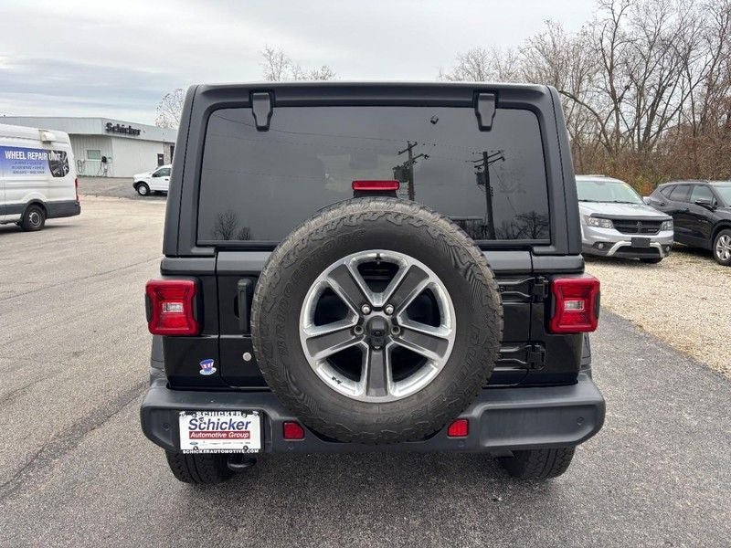 Used 2019 Jeep Wrangler Unlimited Sahara w/ Dual Top Group image 5