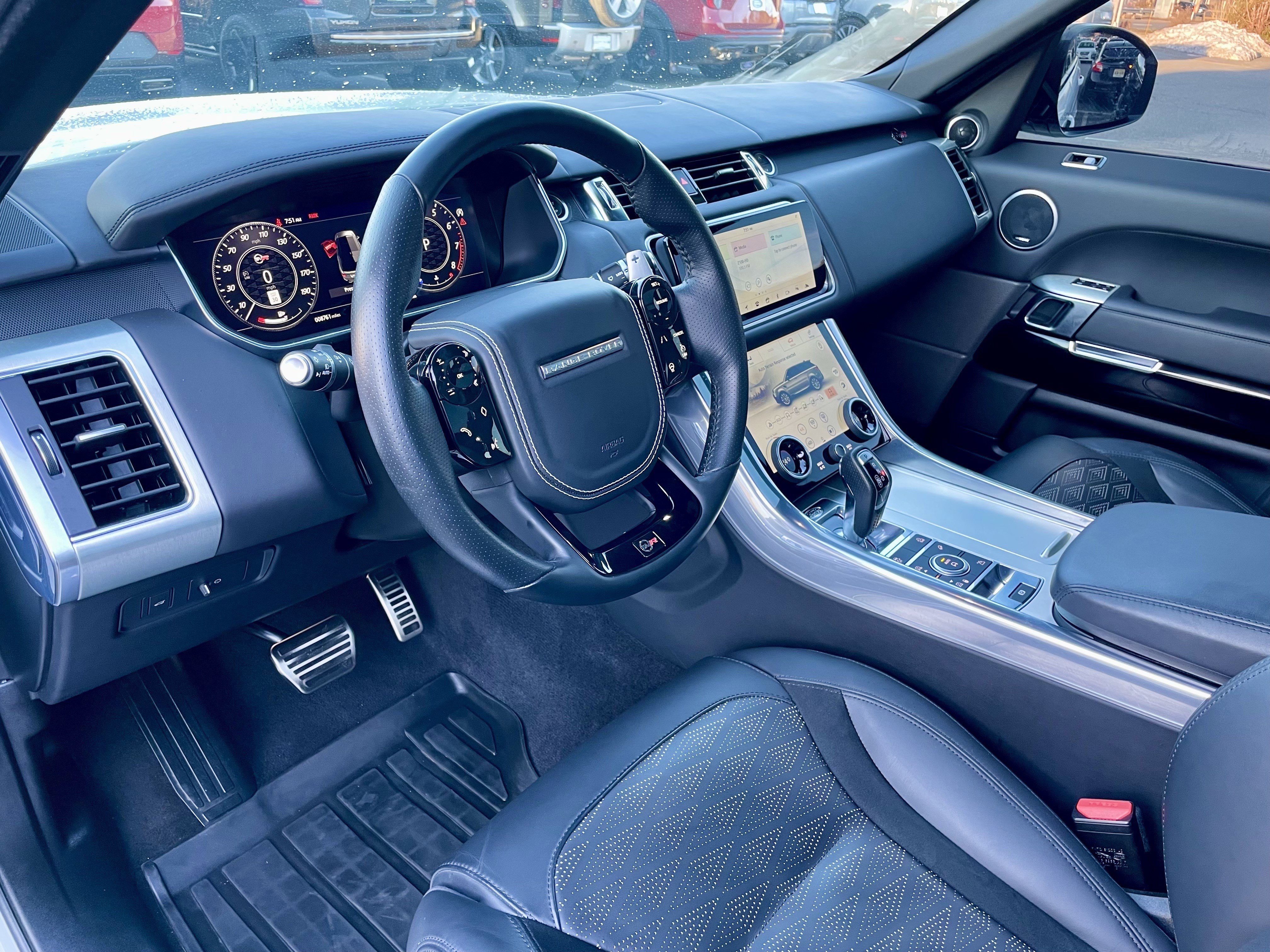 Used 2022 Land Rover Range Rover Sport SVR image 13