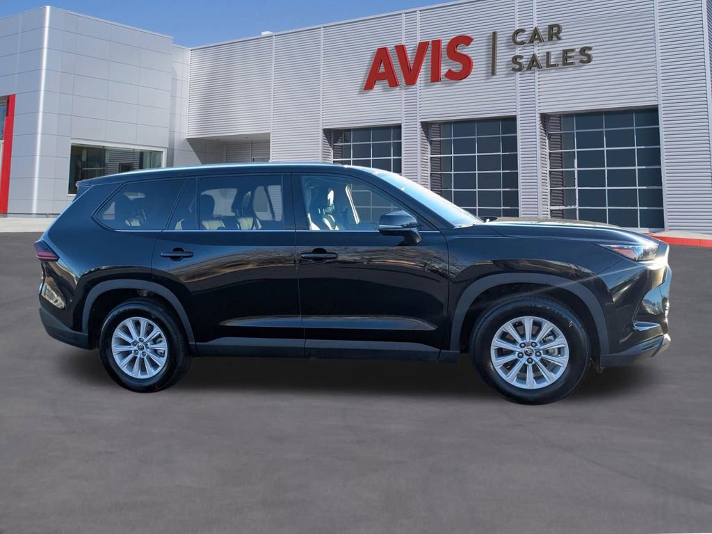 Used 2025 Toyota Grand Highlander XLE image 5