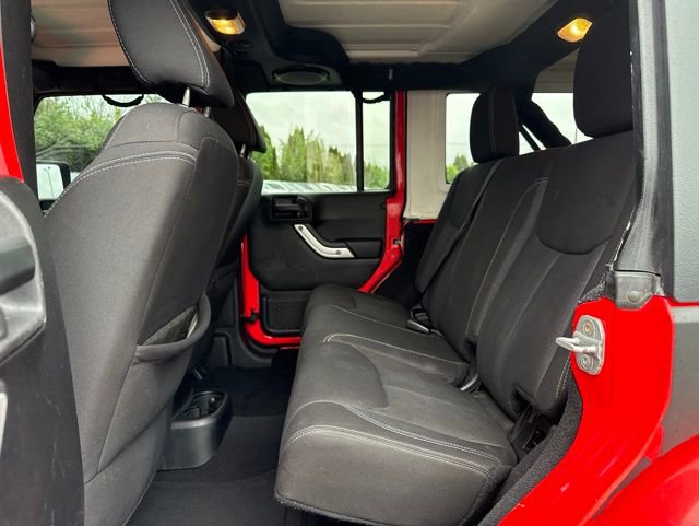 Used 2013 Jeep Wrangler Unlimited Sahara AWD/4WD image 20