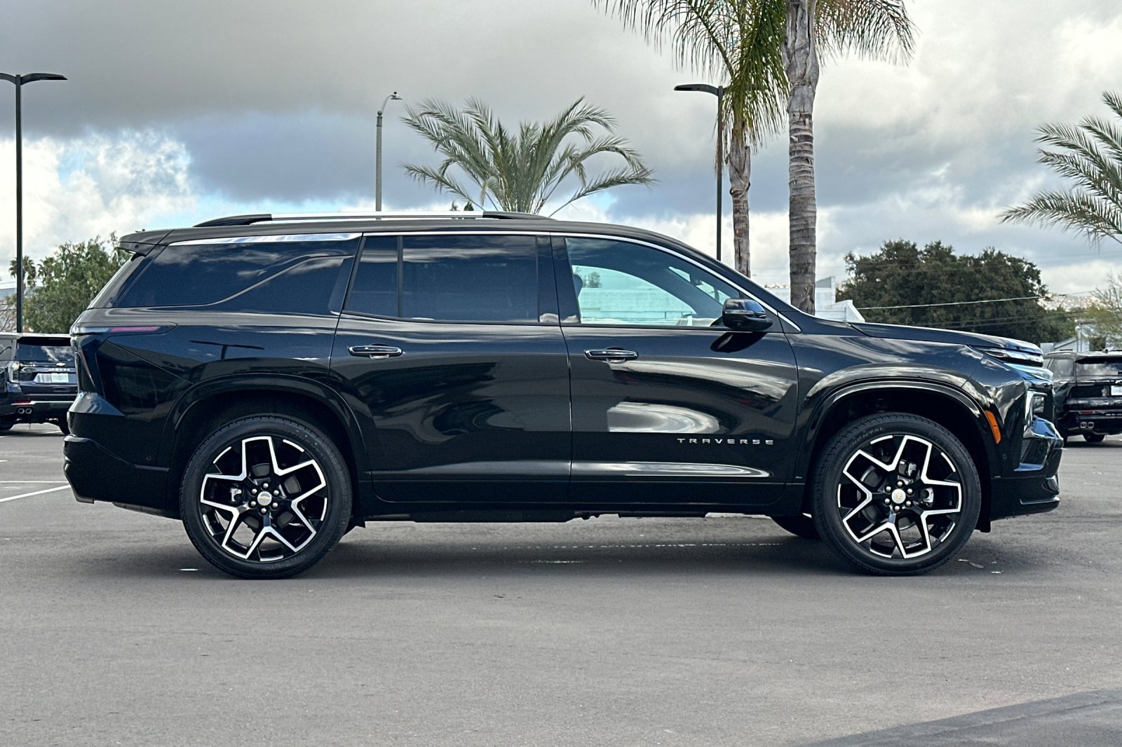 New 2026 Chevrolet Traverse High Country image 3