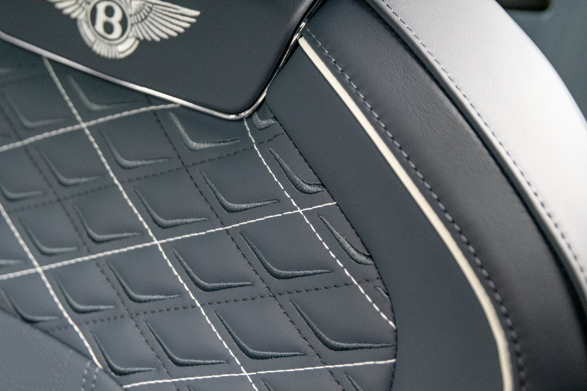 New 2026 Bentley Flying Spur Plug-In Hybrid AWD/4WD image 35