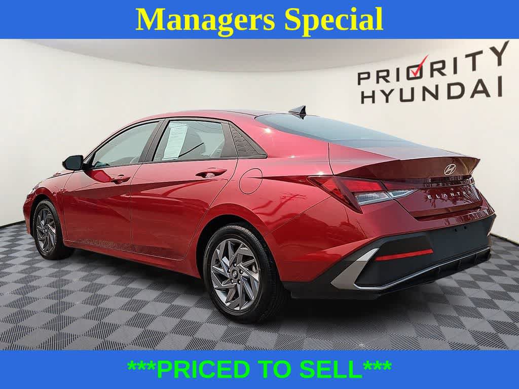 Used 2024 Hyundai Elantra SEL FWD image 6