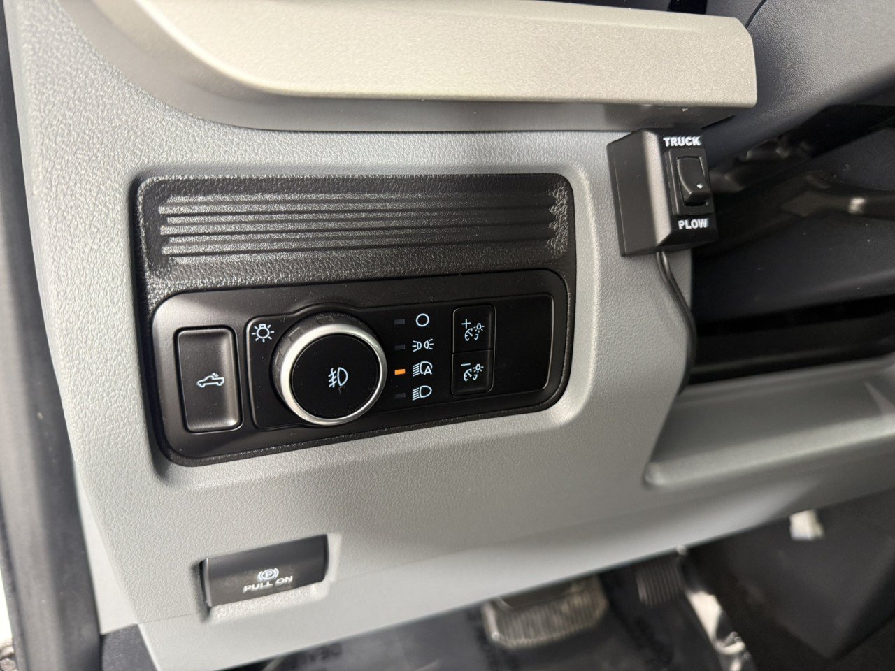 Used 2026 Ford F350 XLT w/ 360-Degree Camera Package AWD/4WD image 23