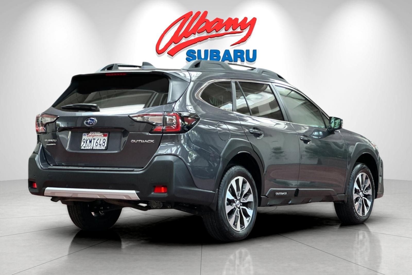 Used 2024 Subaru Outback Limited AWD/4WD image 4