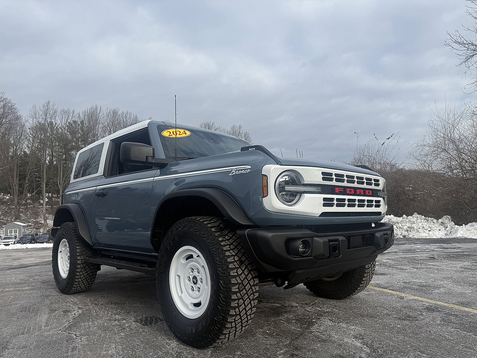 Used 2024 Ford Bronco Heritage Edition image 30
