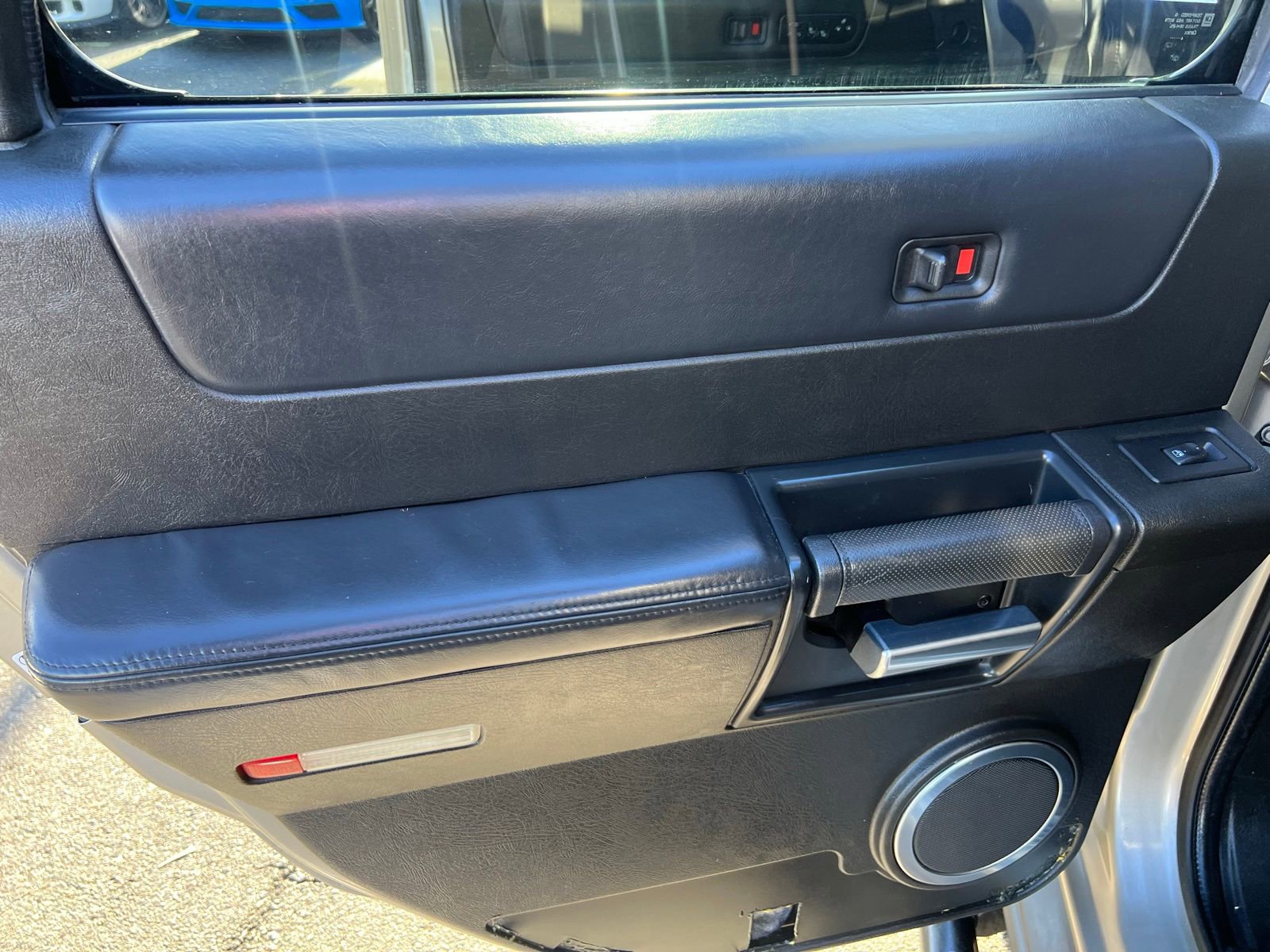 Used 2005 HUMMER H2 w/ Preferred Equipment Group AWD/4WD image 24