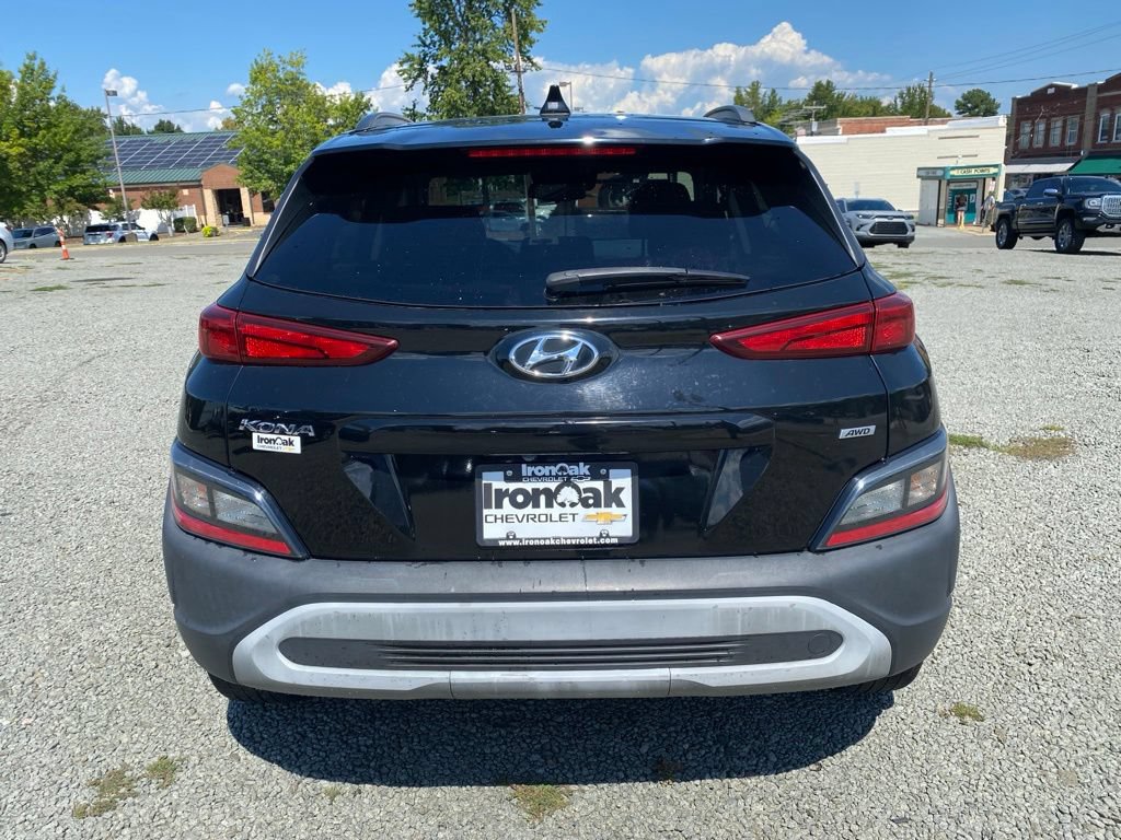 Used 2023 Hyundai Kona SEL AWD/4WD image 4