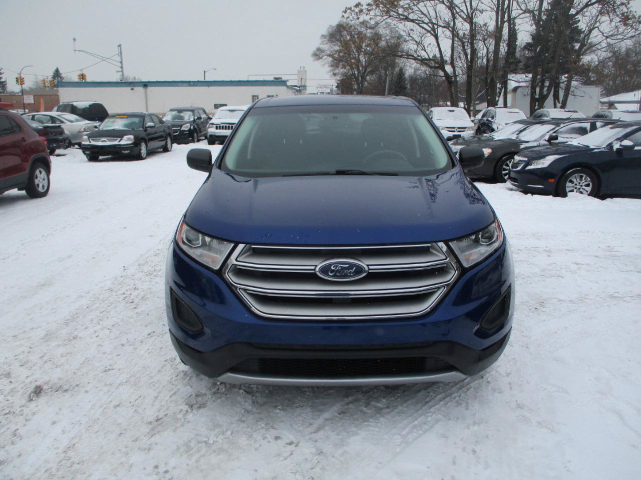 Used 2015 Ford Edge SE FWD image 3