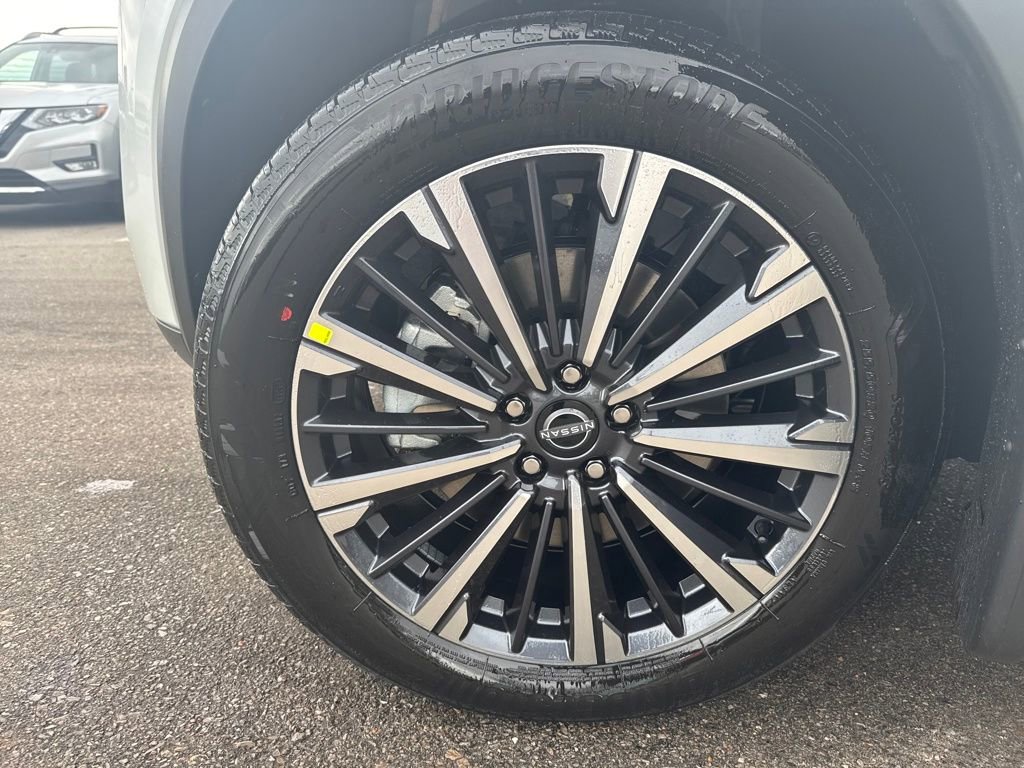 New 2026 Nissan Pathfinder Platinum FWD image 28