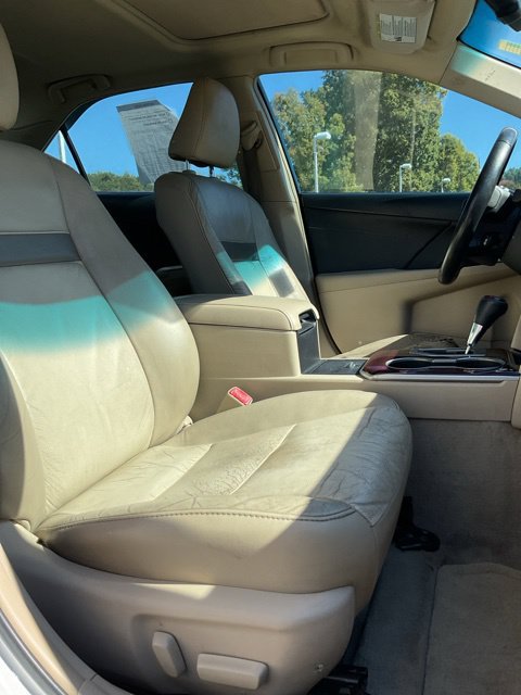 Used 2014 Toyota Camry XLE w/ Leather Package FWD image 14