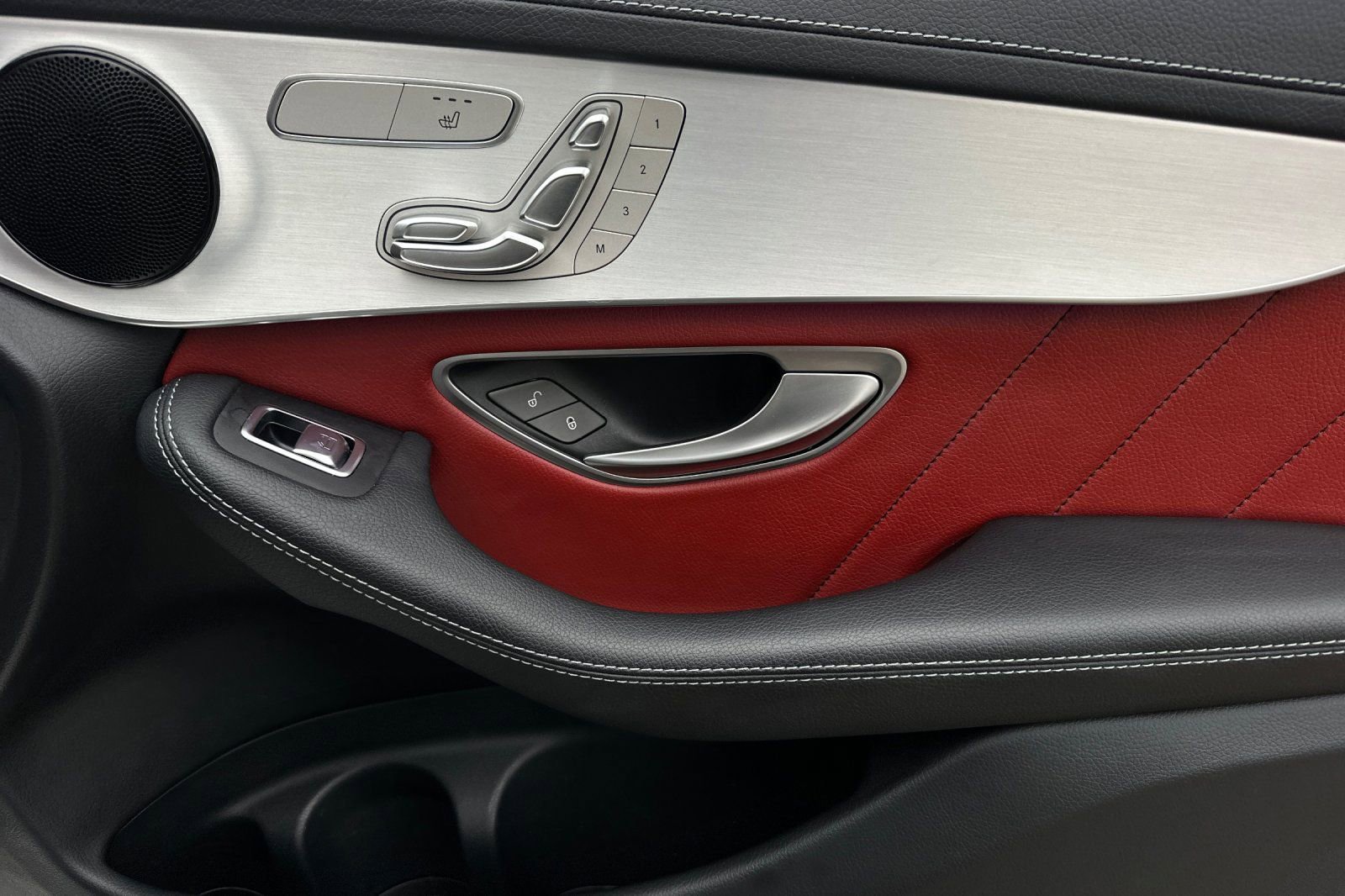 Certified 2022 Mercedes-Benz GLC 43 AMG 4MATIC image 32