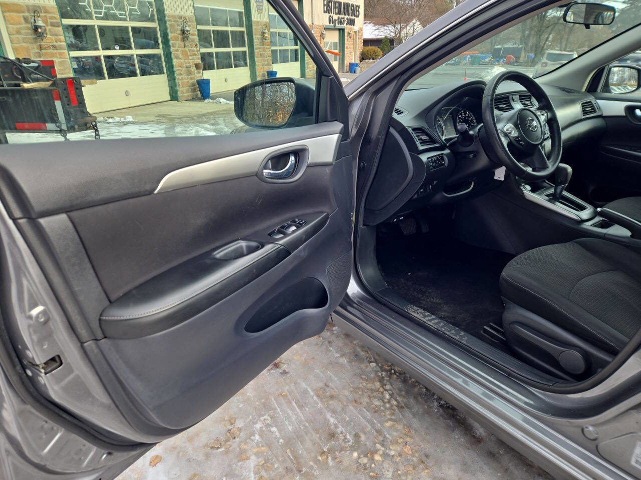 Used 2019 Nissan Sentra S image 14