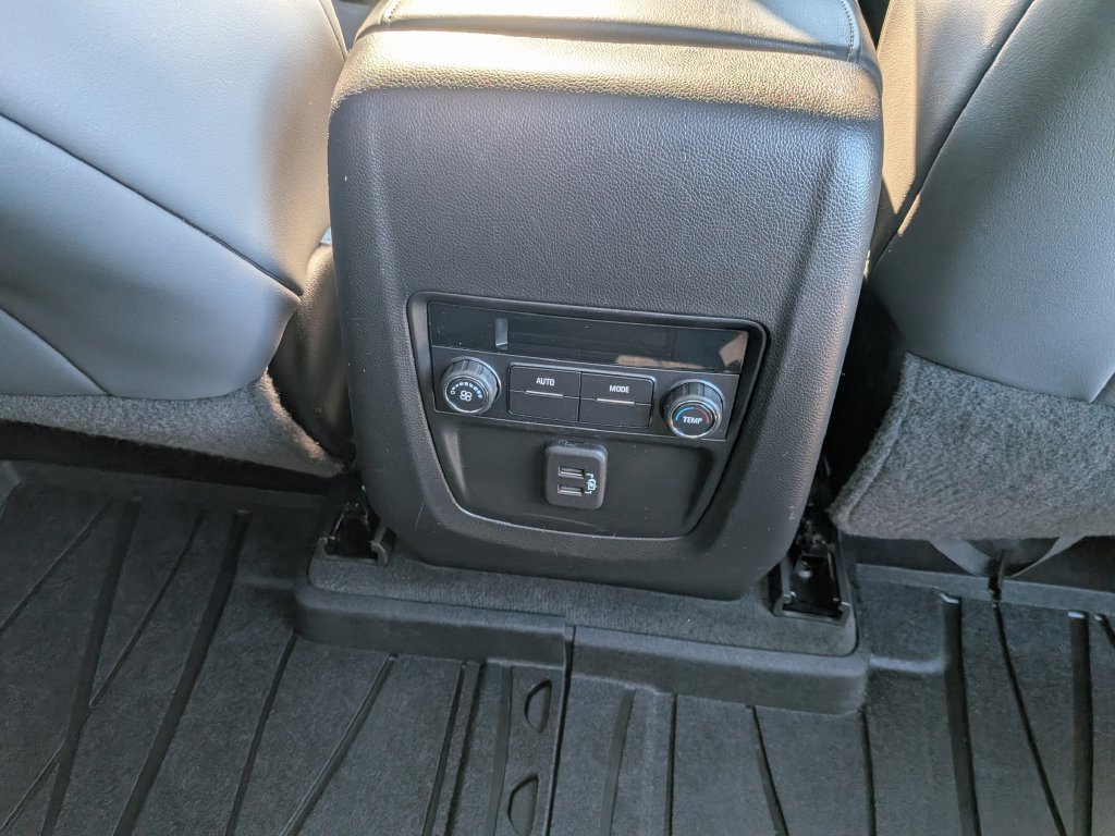 Used 2020 Buick Enclave Essence FWD image 26