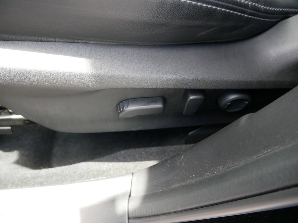 Used 2019 Subaru Forester Limited AWD/4WD image 15