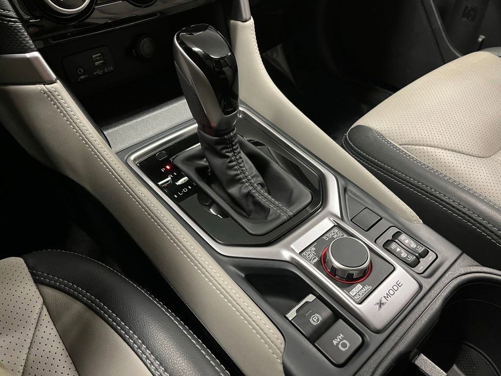 Used 2020 Subaru Forester Limited image 12