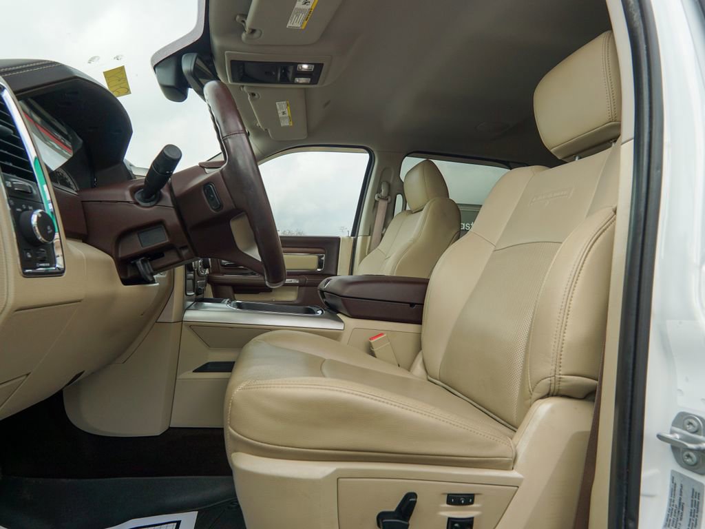 Used 2017 RAM 3500 Laramie image 23