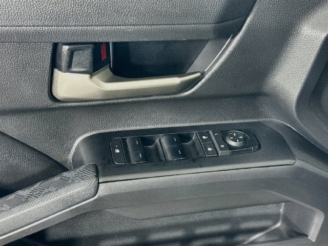 Used 2024 Toyota Tacoma TRD Off-Road AWD/4WD image 17