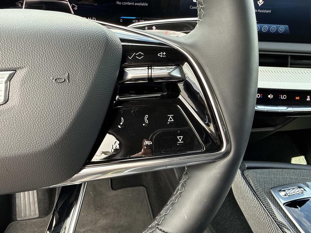 New 2025 Cadillac Optiq Luxury 2 AWD/4WD image 29