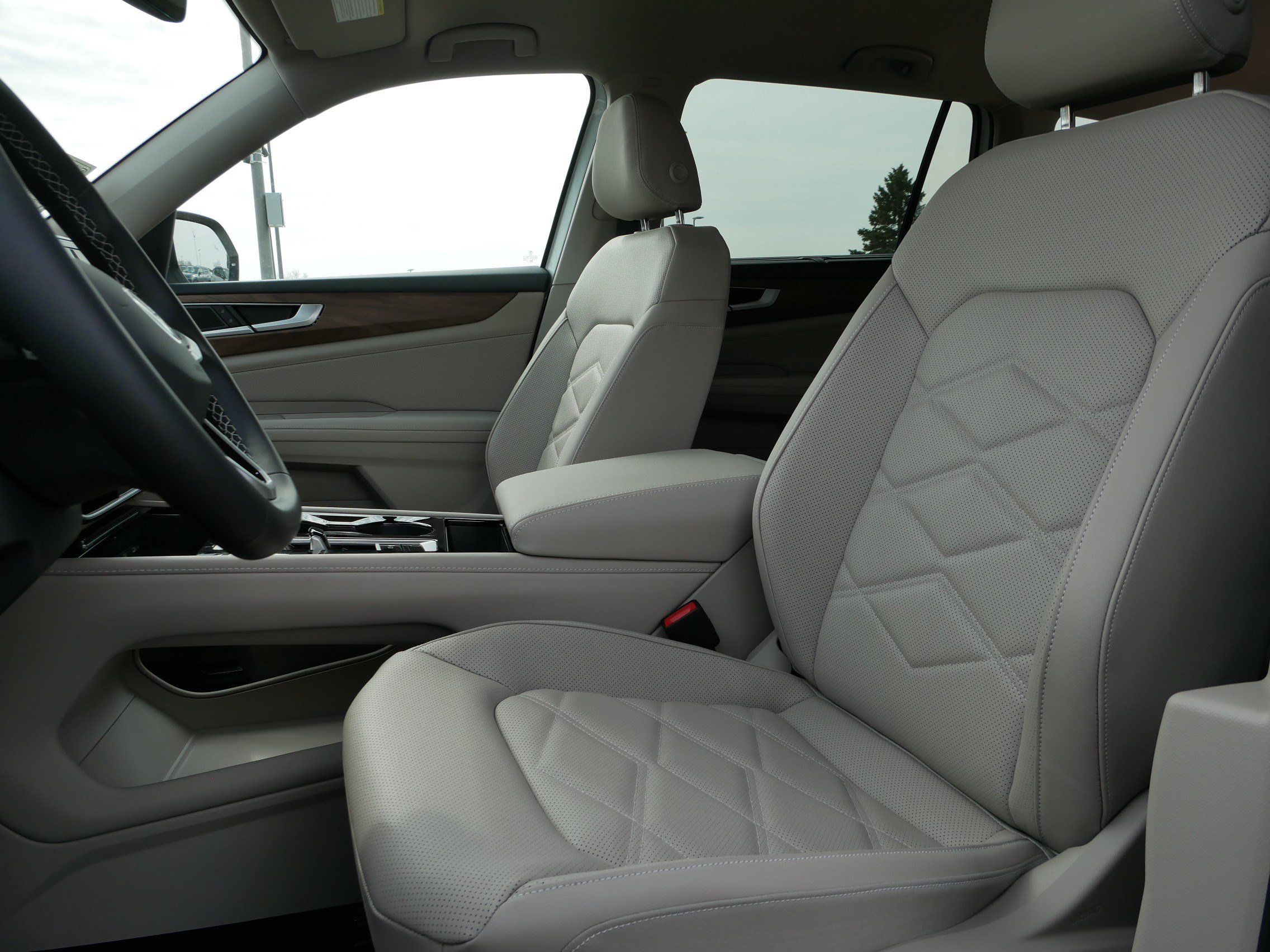 New 2026 Volkswagen Atlas SE AWD/4WD image 4
