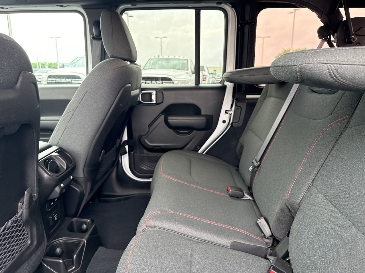 Certified 2024 Jeep Wrangler Unlimited Rubicon w/ Capability Package image 14