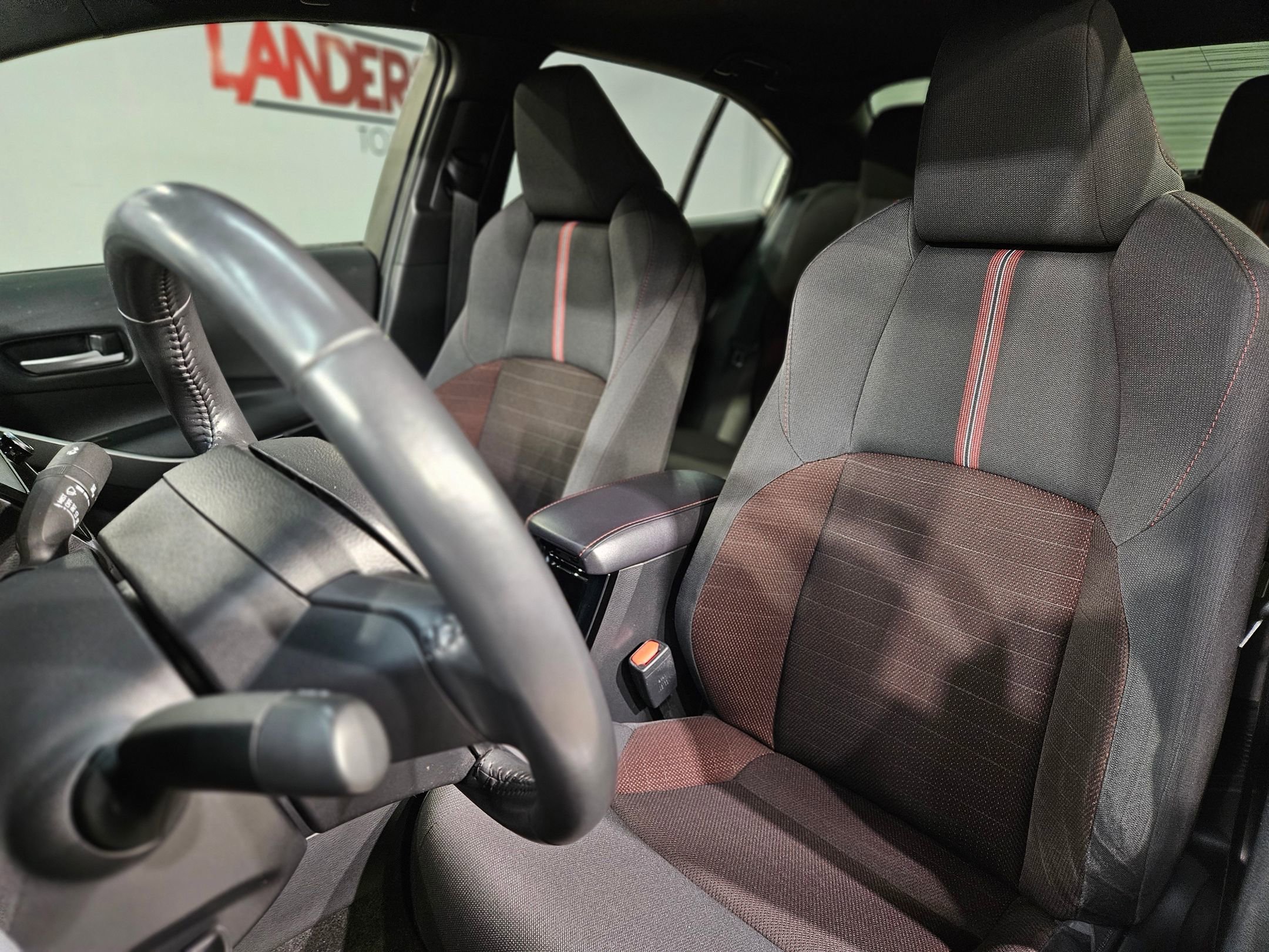 Used 2024 Toyota Corolla SE image 23