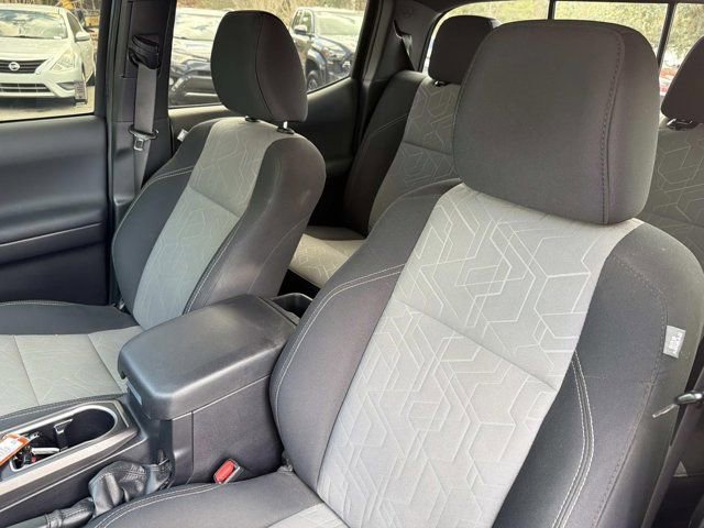 Certified 2023 Toyota Tacoma TRD Off-Road AWD/4WD image 11