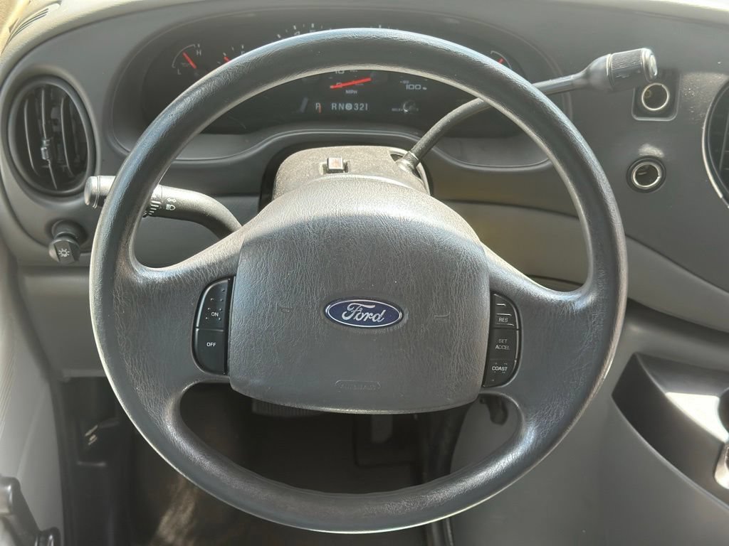 Used 2008 Ford E-350 and Econoline 350 Super Duty RWD image 4