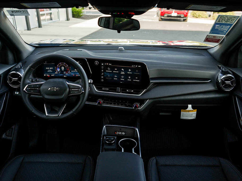 New 2026 Chevrolet Equinox LT w/ Convenience Package II AWD/4WD image 13