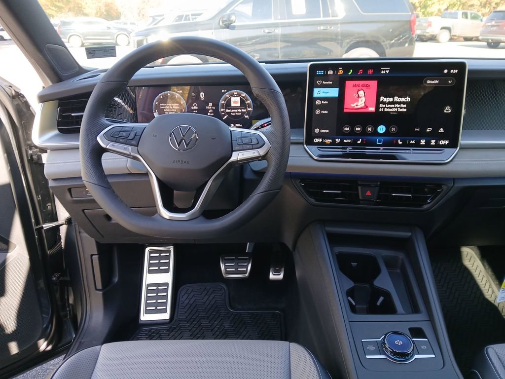 New 2026 Volkswagen Tiguan SE R-Line image 13