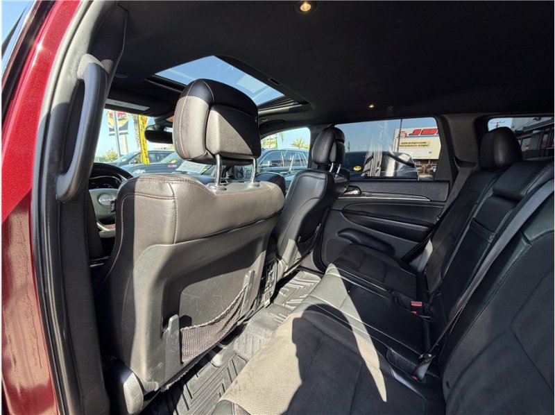 Used 2020 Jeep Grand Cherokee Trailhawk AWD/4WD image 21